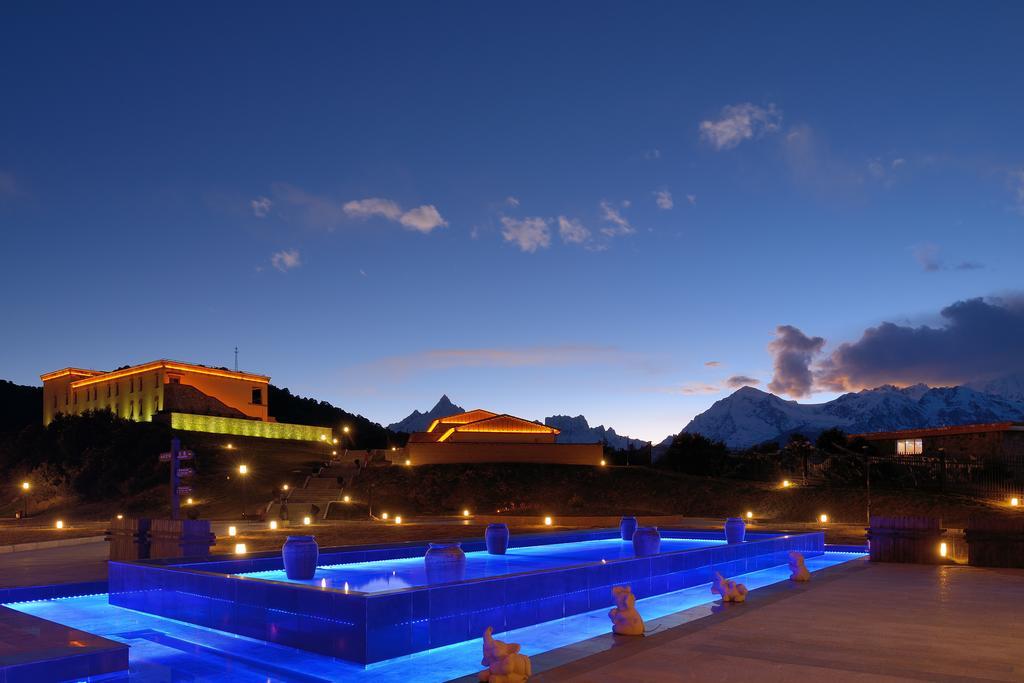 High Mountain Resort-Deqin Exteriér fotografie